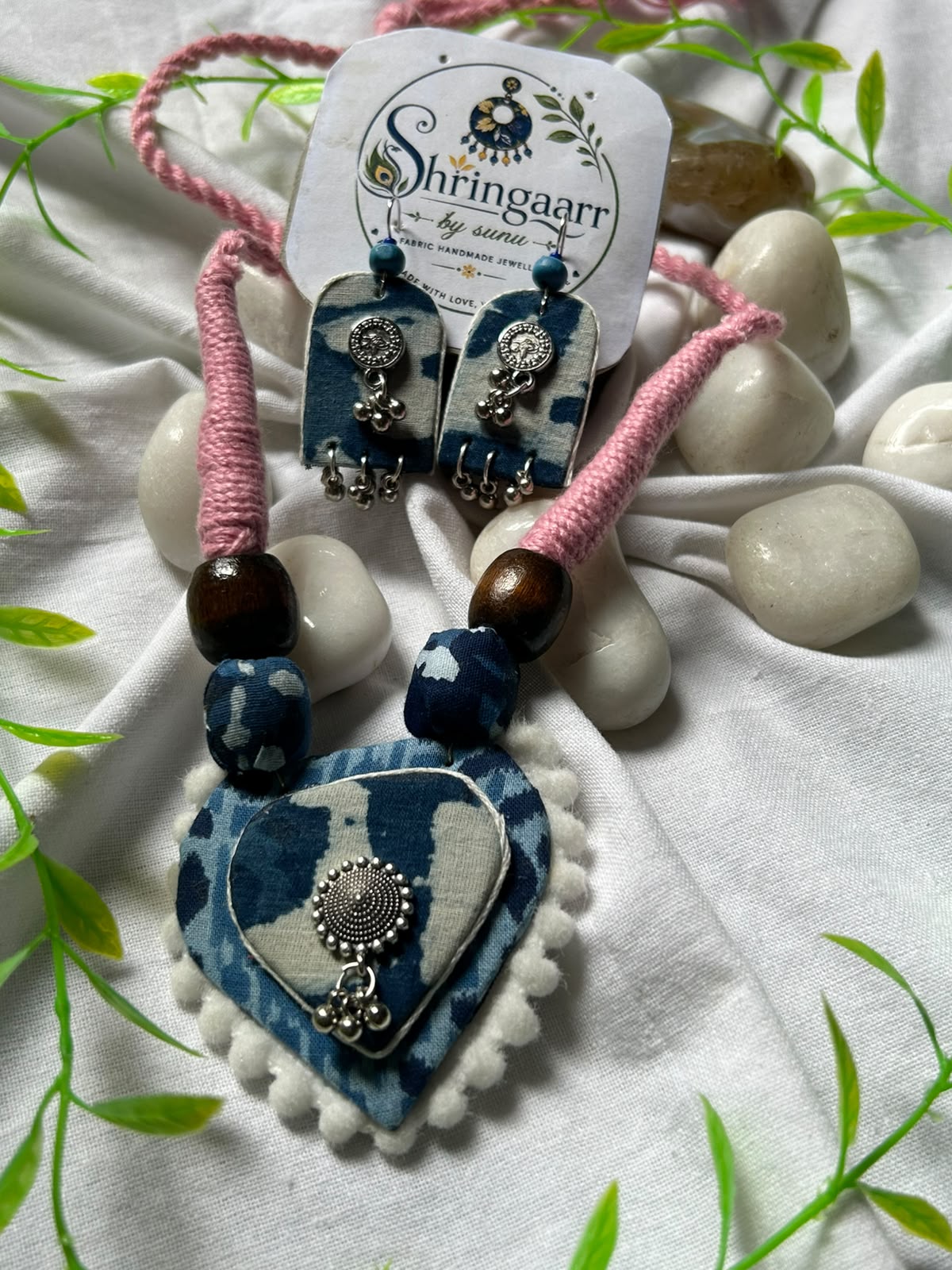 BLUE WHITE PATRA FABRIC NECKLACE SET