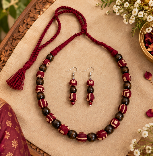 MAROON WOODEN BEAD NECKLACE SET