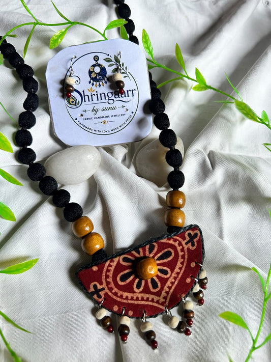 BROWN AJRAKH FABRIC CHANDRIKA NECKLACE SET